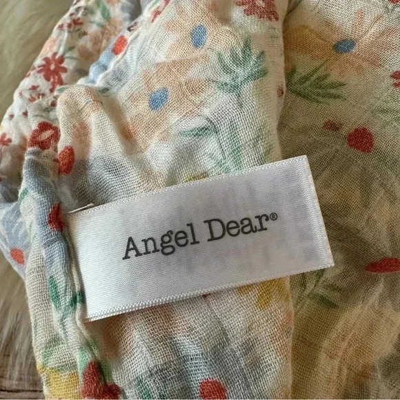 Spearmint Love 100% Cotton Floral Muslin Swaddle Blanket - Picture 3 of 6